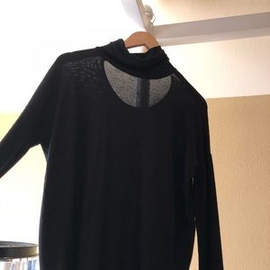 Cute designer long sleeve t / sweater!!